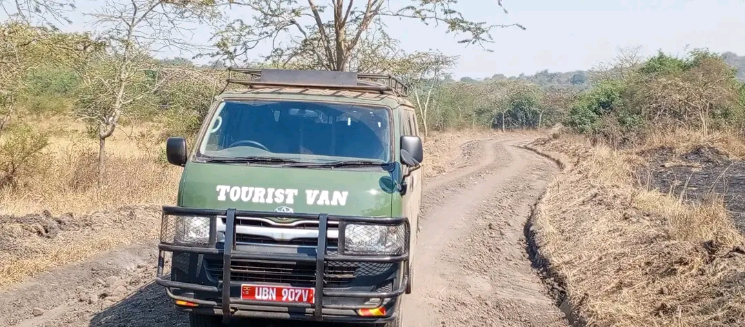 safari-van-hire-ug