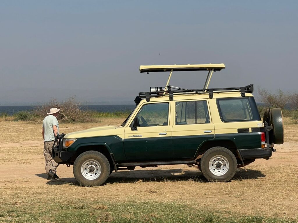 Safari land Cruiser