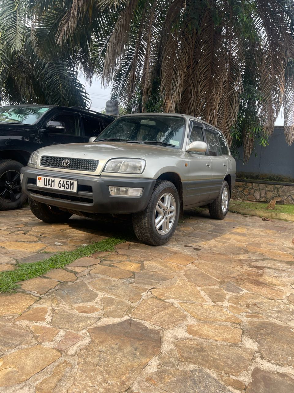 4x4 Toyota Rav4